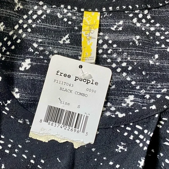 FREE PEOPLE NWT Crinkle Look Through Top in Black Combo Size Small - Picture 8 of 9